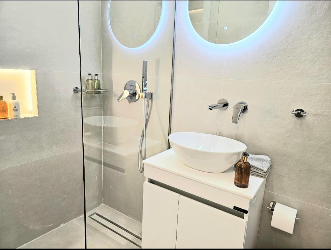Filothei Luxury Apartment 110M2 Athens Ngoại thất bức ảnh
